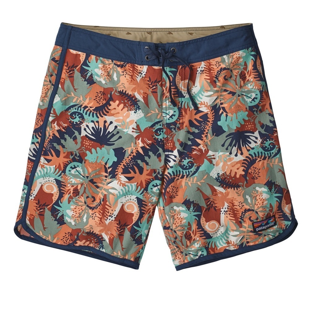 Patagonia Scallop Hem Stretch Wavefarer Boardshorts
Style #86731 Size 36. B